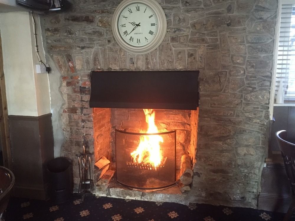 The Globe Inn Buckfastleigh Exterior foto